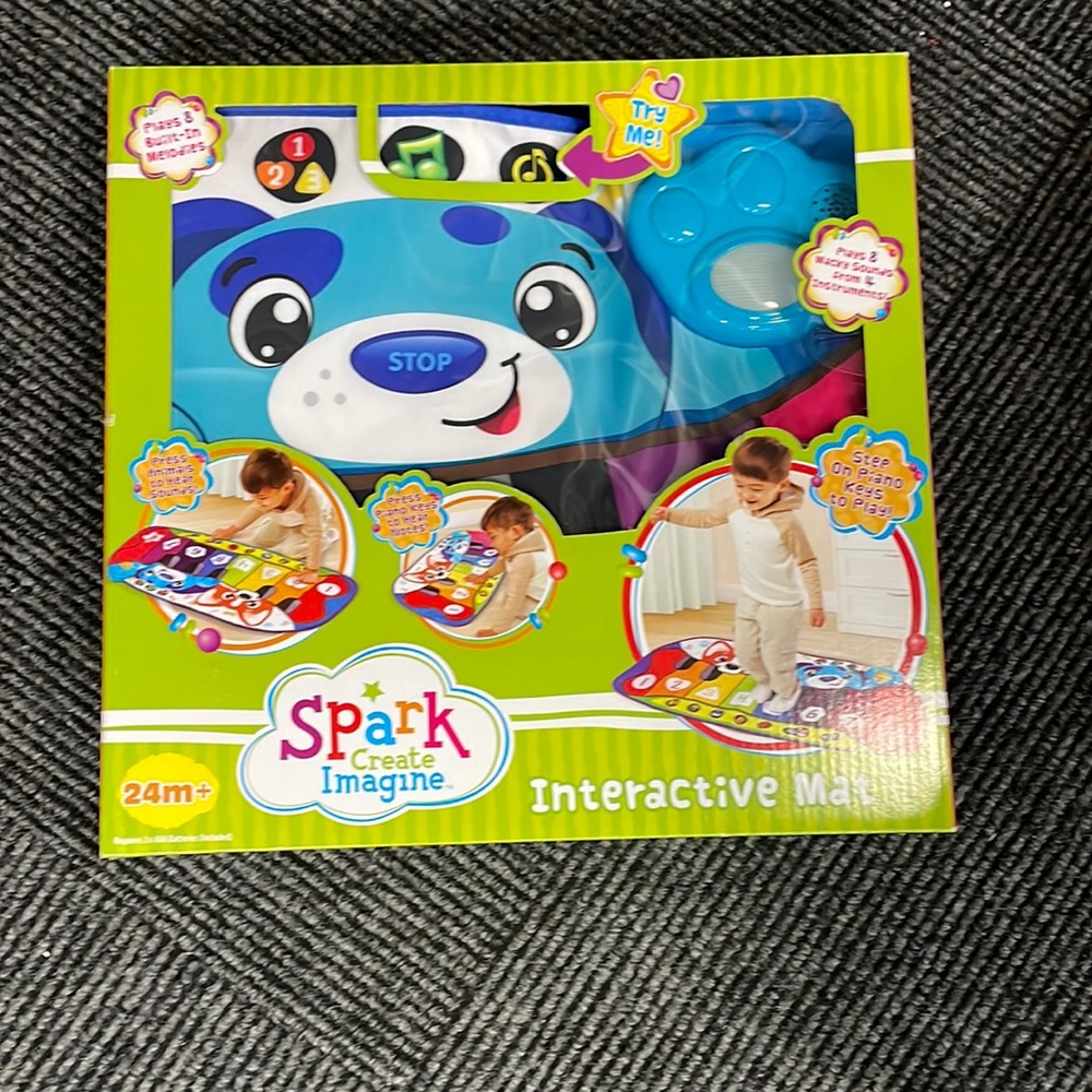Interactive kids mat